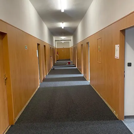 Stadion 3* Hradec Králové