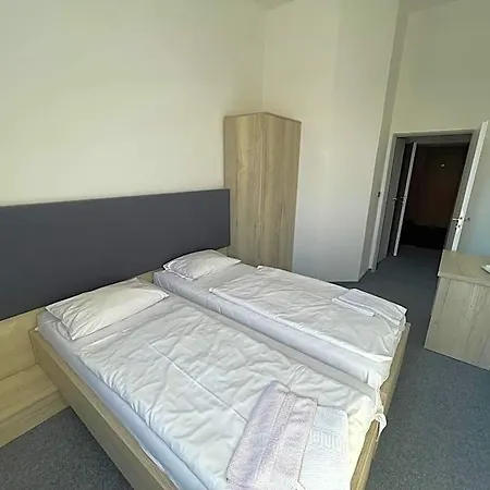 Otel Stadion 3*
