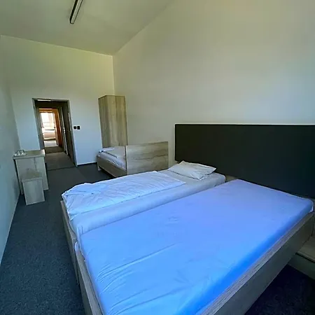 Stadion Otel 3*