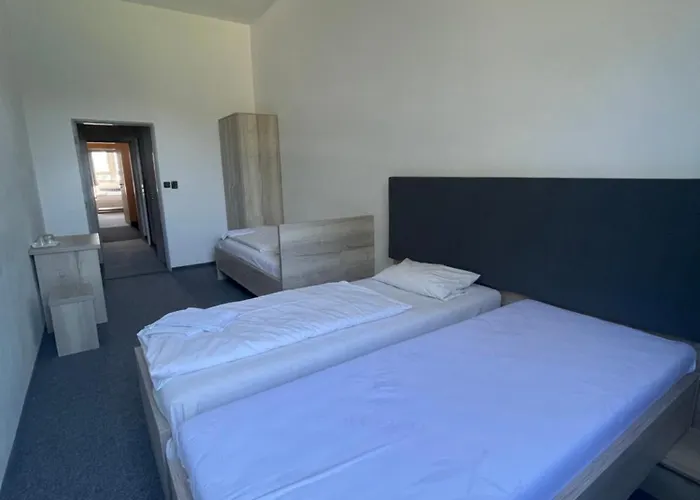 Hotel Stadion 3*